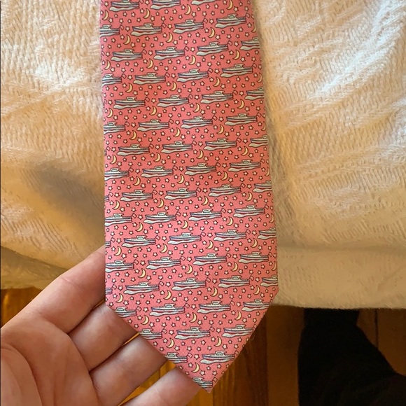 Vineyard Vines Tie - Picture 2 of 3